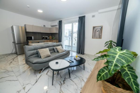 New, Stylish and Modern 1BR Apartment